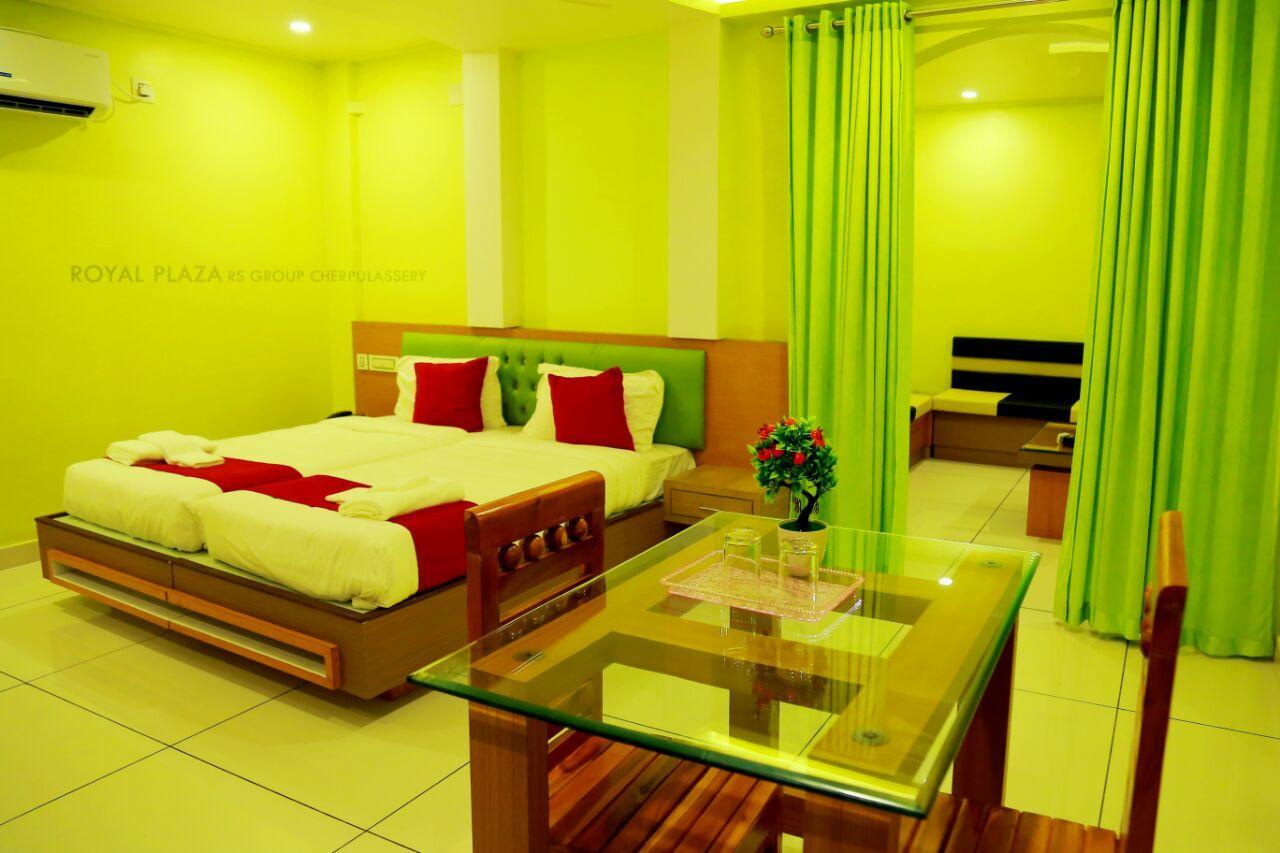 Royal Plaza Residency Hotel Cheruppulasseri Exterior photo